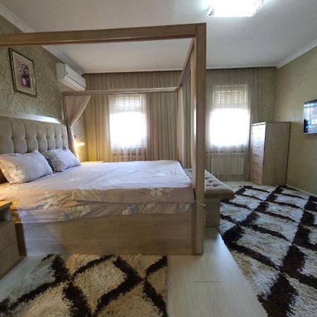 Hi-Tech Apartment In City Center 塔什干 外观 照片