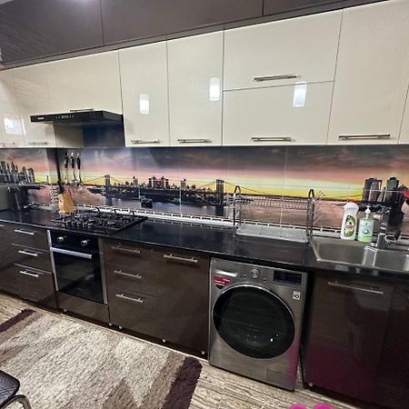 Hi-Tech Apartment In City Center 塔什干 外观 照片