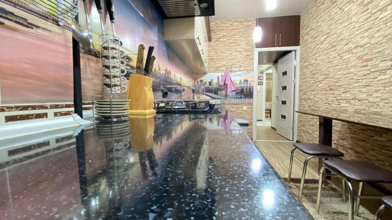 Hi-Tech Apartment In City Center 塔什干 外观 照片