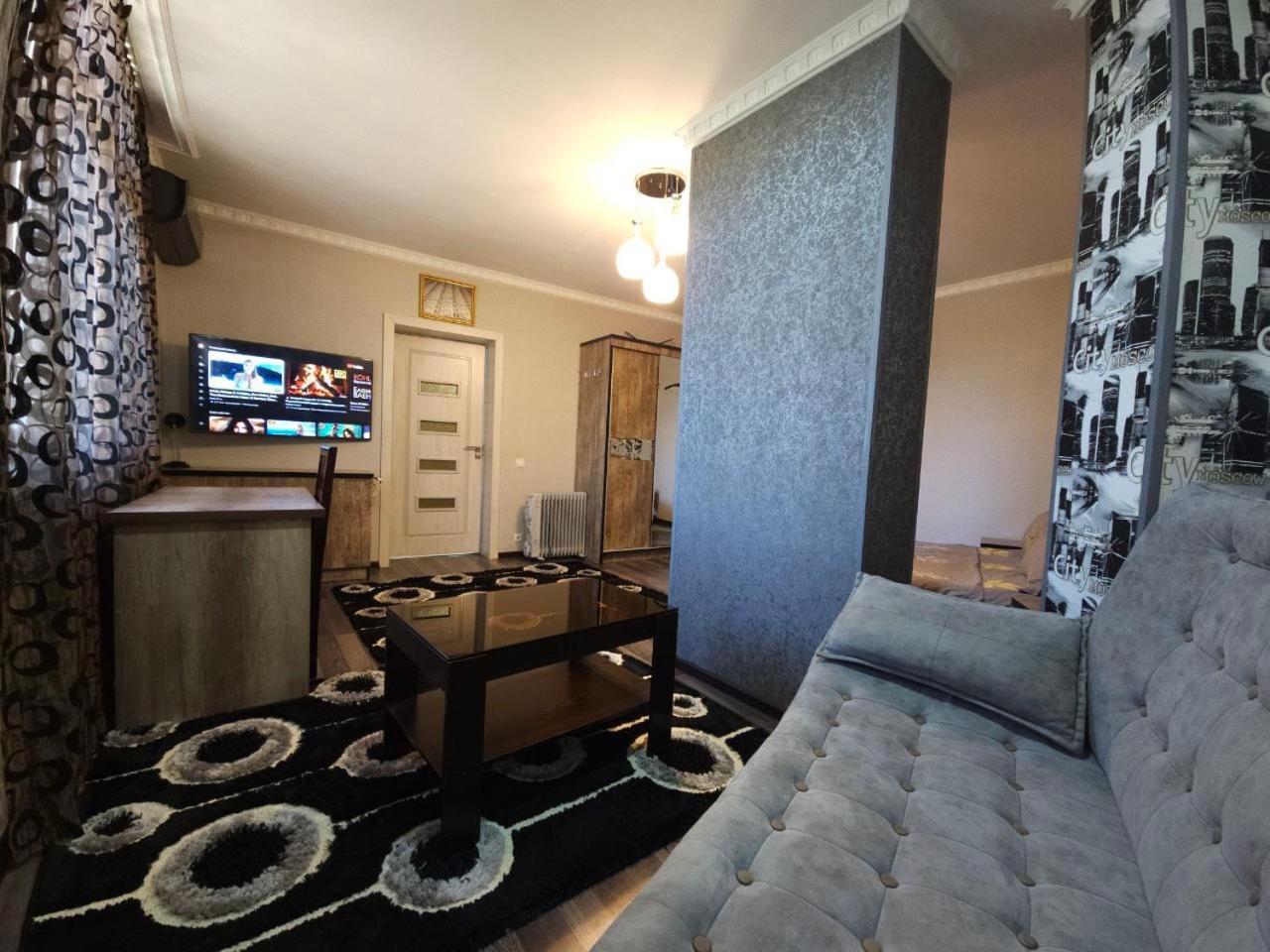 Hi-Tech Apartment In City Center 塔什干 外观 照片